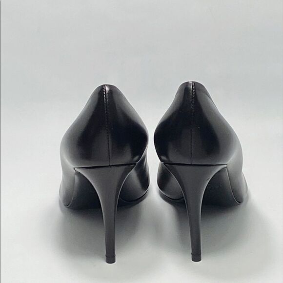 Valentino Garavani Rockstud Alcove Leather Pumps size 36 - Picture 6 of 14